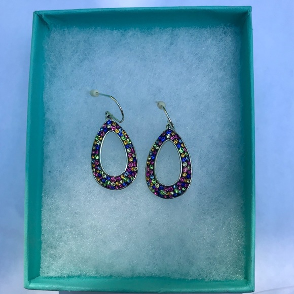 ✨3 for $30✨// Earrings - Picture 2 of 7